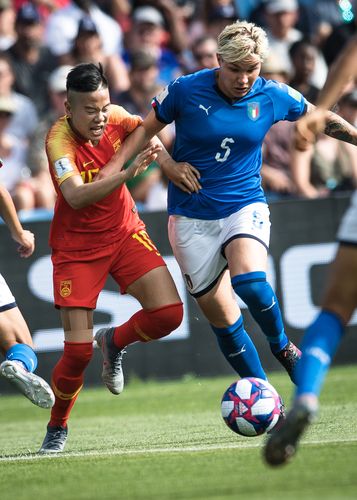 足球意大利对中国直播